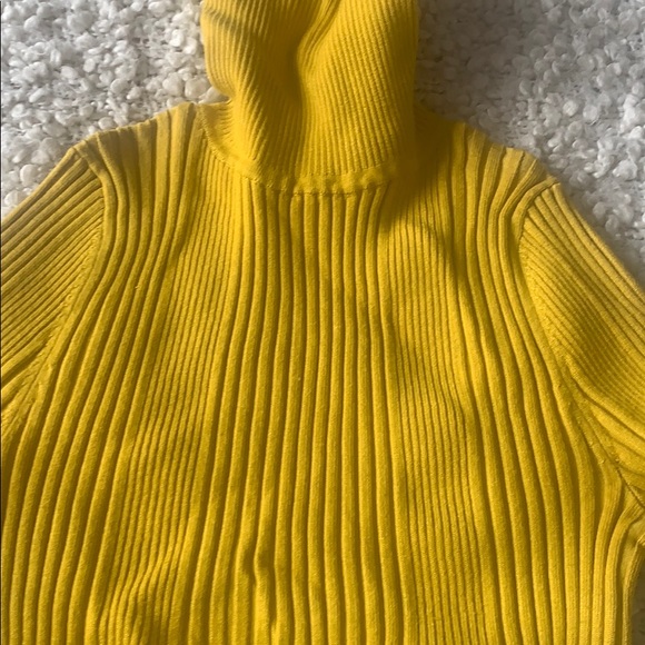 Turtleneck sweater - Picture 2 of 4